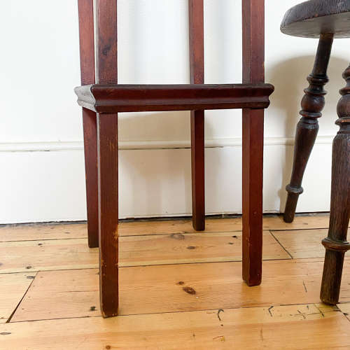 Plant Stand With Heart Shaped Detail