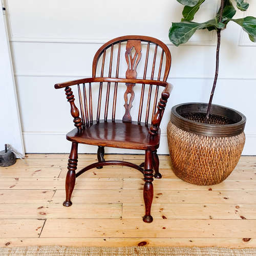 19th C. Ash & Elm Lowback Windsor armchair | Ladies
