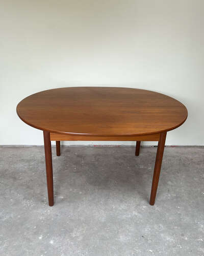 Extendable Dalescraft dining table by Malcolm David Walker, 1960s