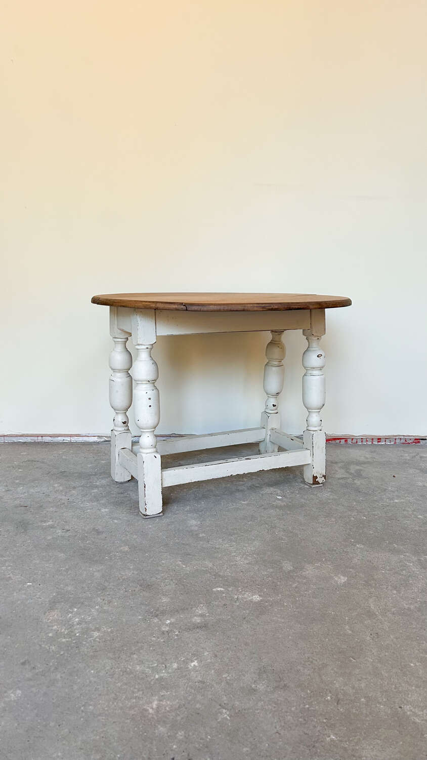 Vintage Round Drop-Leaf Side Table | Shabby Chic Painted Finish