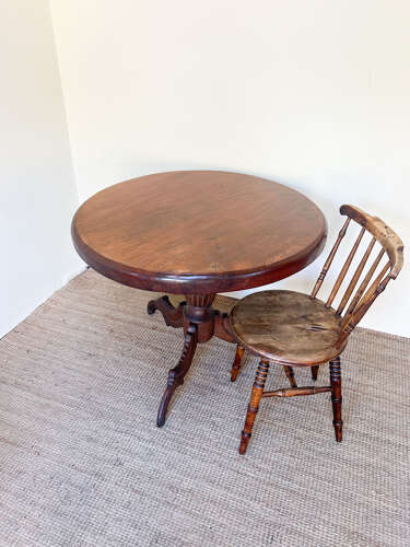Vintage Round Pedestal Dining Table