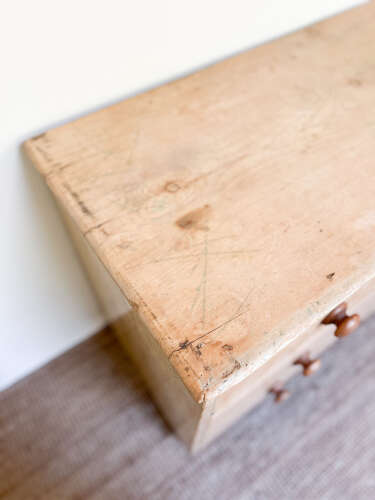 Victorian Pine Chest of Drawers with Wooden Handles