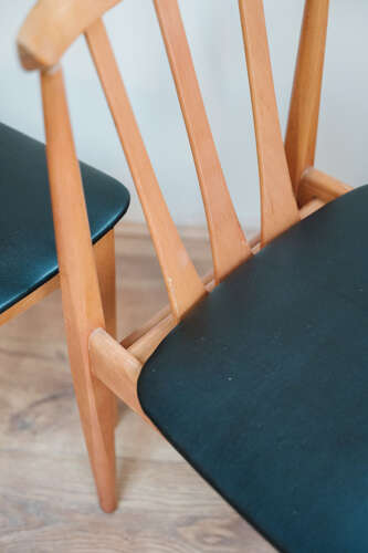 Set of 4 Elliot of Newbury Mid-Century Teak Dining Chairs