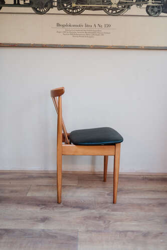 Set of 4 Elliot of Newbury Mid-Century Teak Dining Chairs