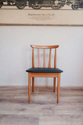 Set of 4 Elliot of Newbury Mid-Century Teak Dining Chairs